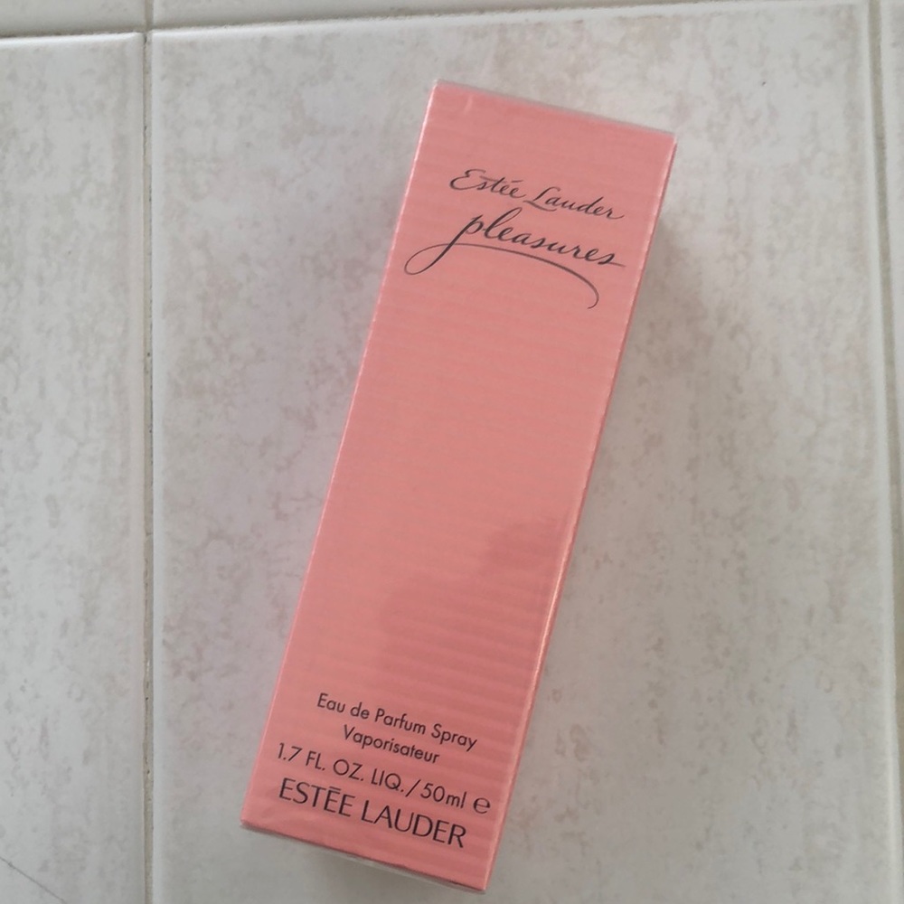 Estée Lauder Pleasures